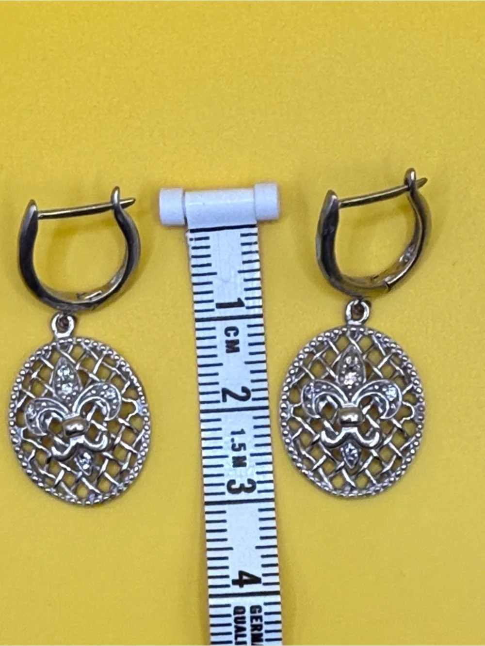 925 Sterling Silver Elegant Filigree Drop Earrings.